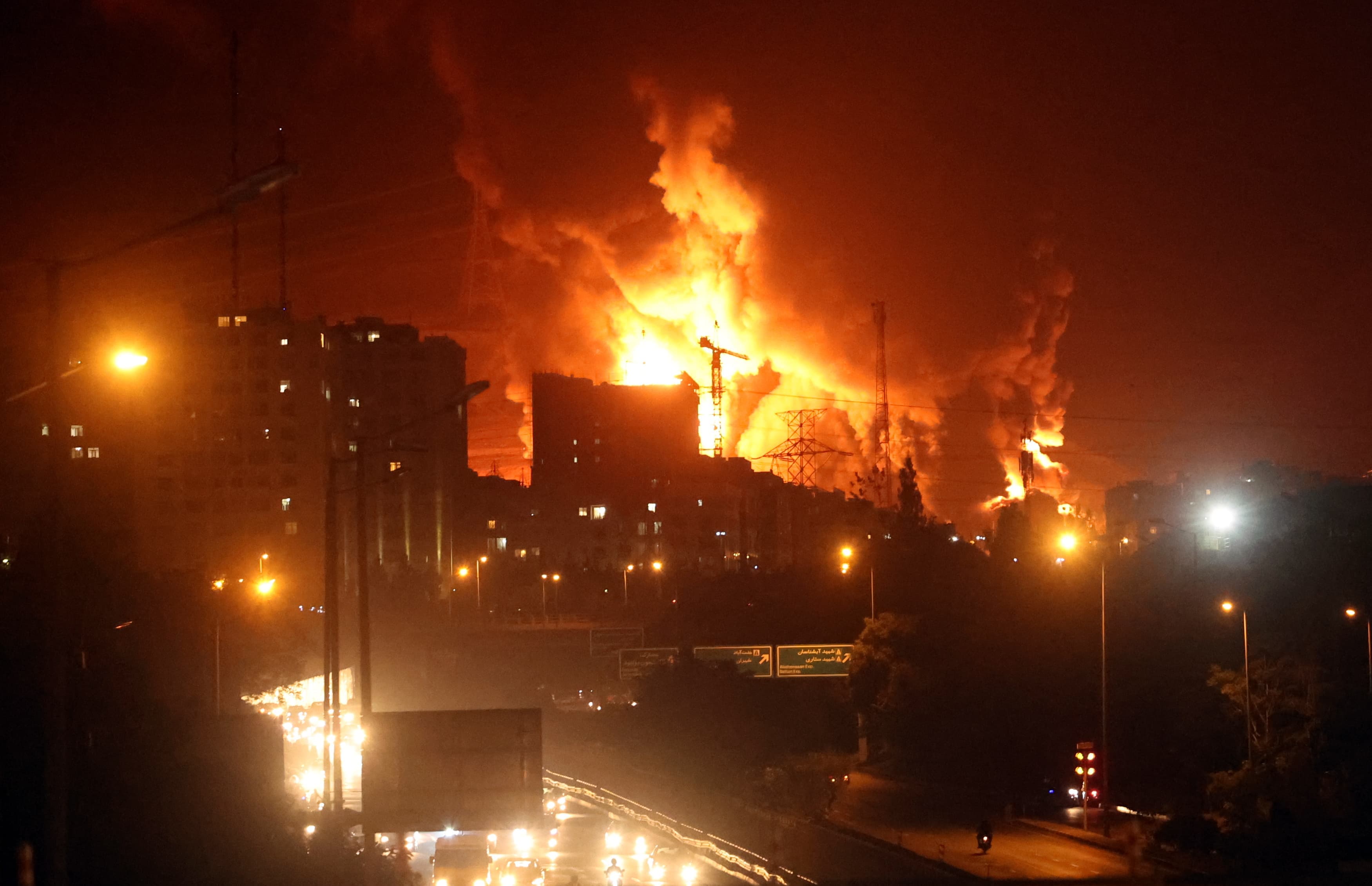 이스라엘, 이란 기습 공격 도대체 왜? 썸네일 이미지