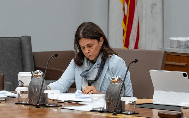 미국 연준 인사, 기준금리 동결 시사 썸네일 이미지