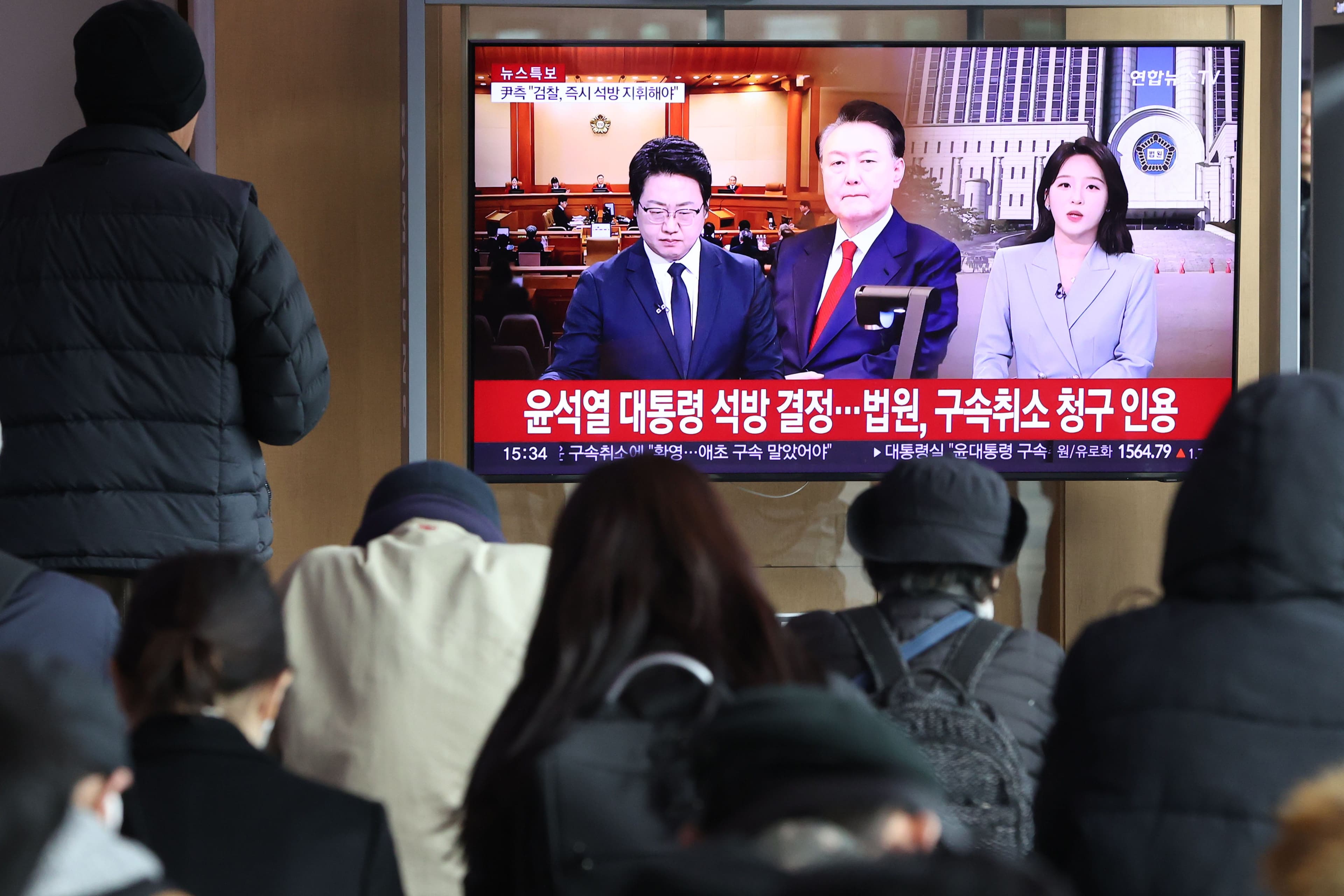 탄핵-추경-관세 삼중 변수, 한국 경제의 운명은? 썸네일 이미지